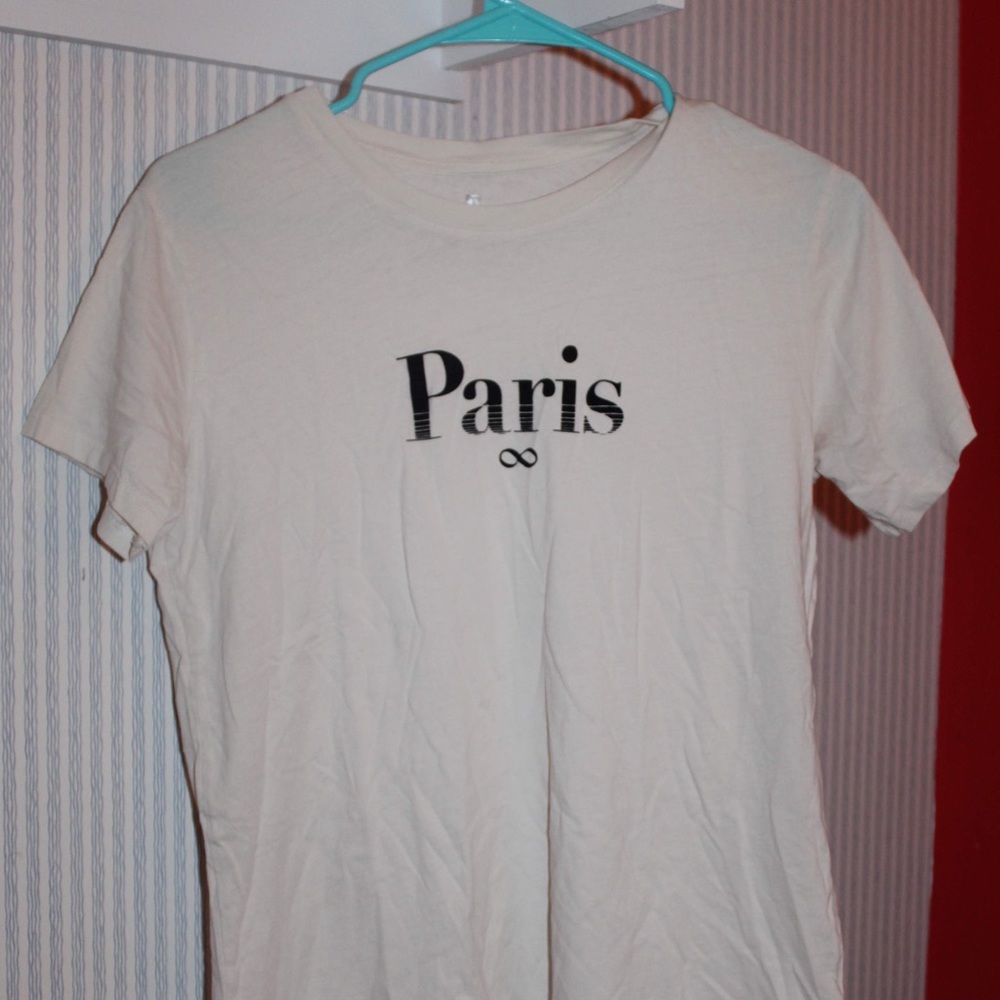 White tee shirt